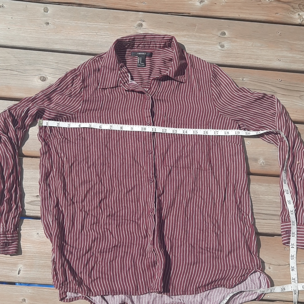 Forever 21 button down‎ - Picture 5 of 6